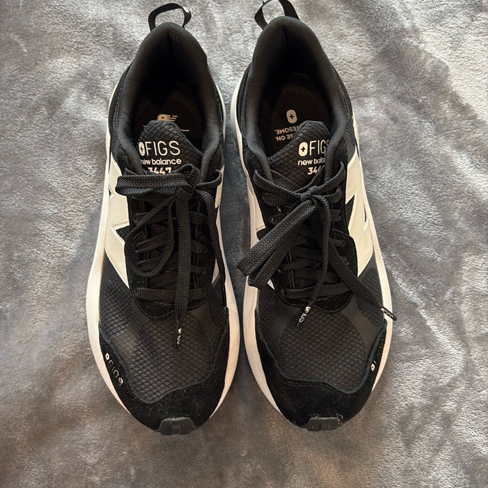 New Balance x FIGS sneakers women’s size 8.5